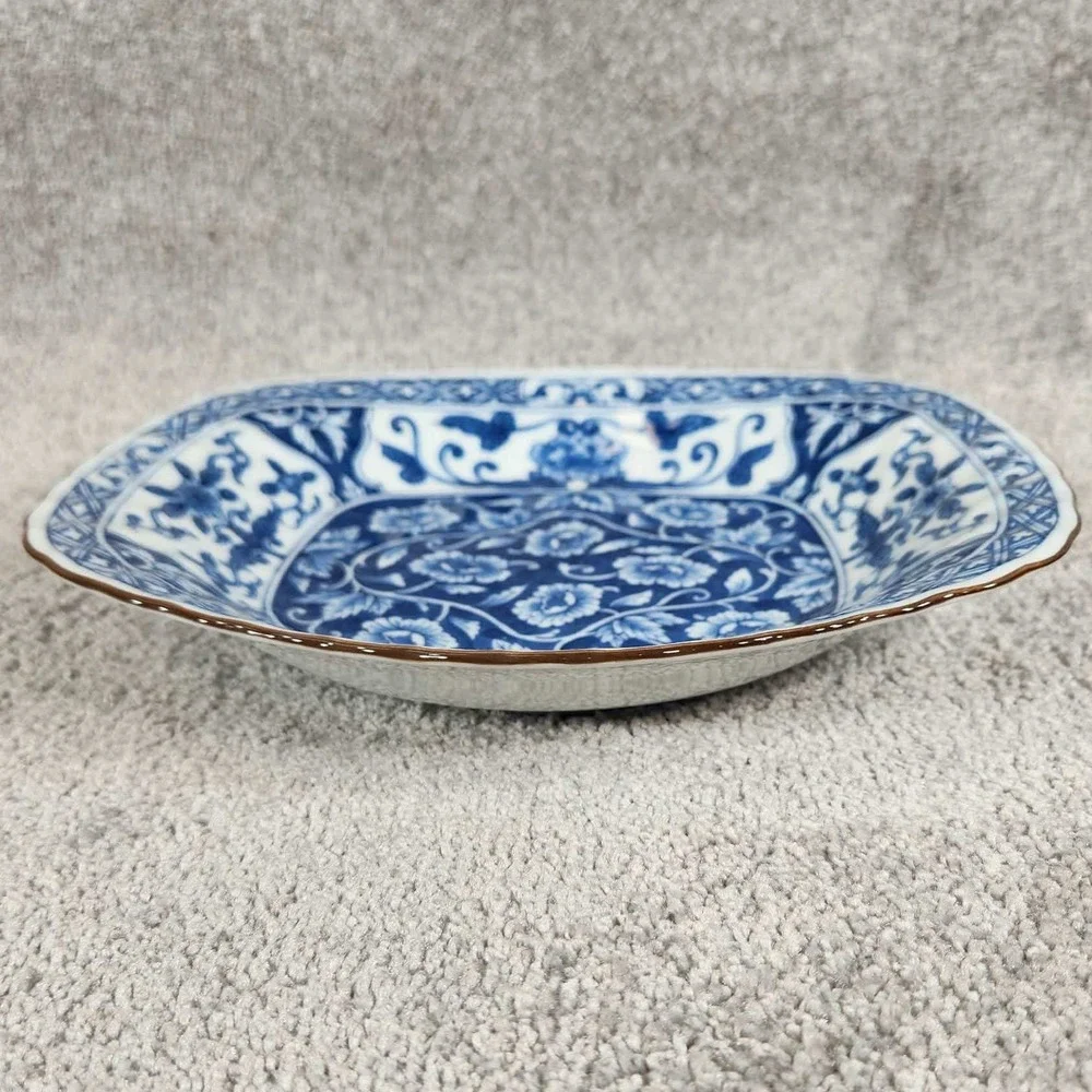 Andrea by Sadek Serving Bowl Blue White Floral Scalloped Gold Rim‎ Japan 9.25